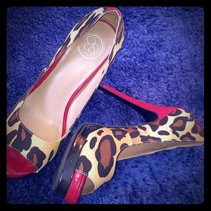 Jessica Simpsons Edith -animal print stilletos